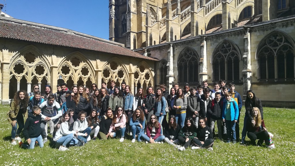 El grupo español con sus correspondientes franceses.